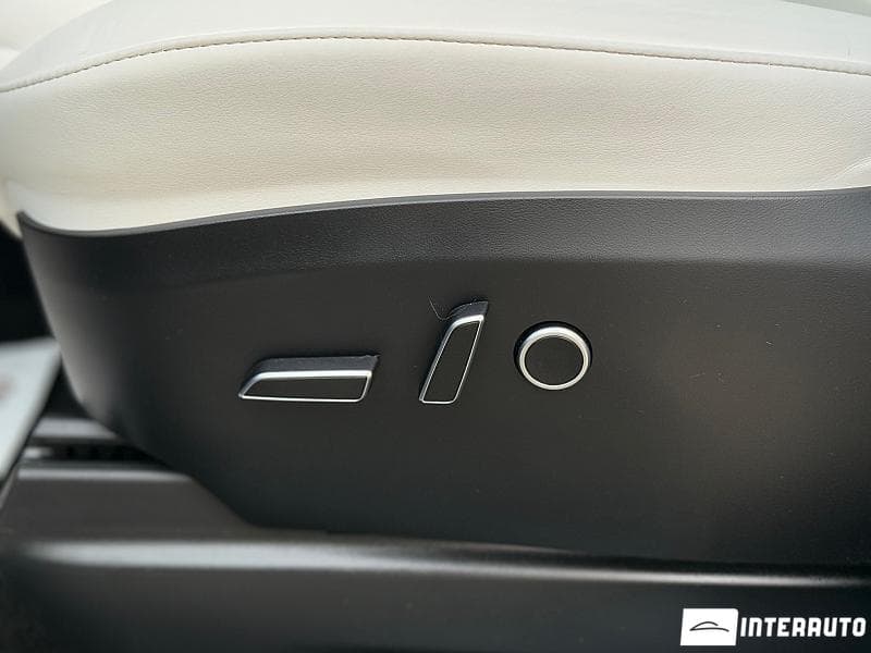 2022 Tesla Model X — Miniatură 7