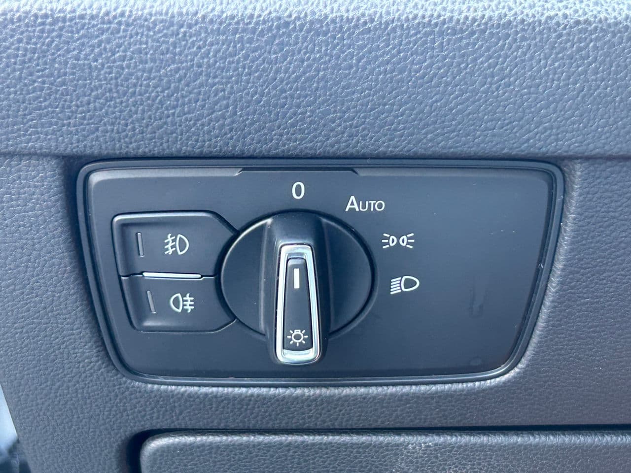 2019 Volkswagen Passat — Miniatură 9