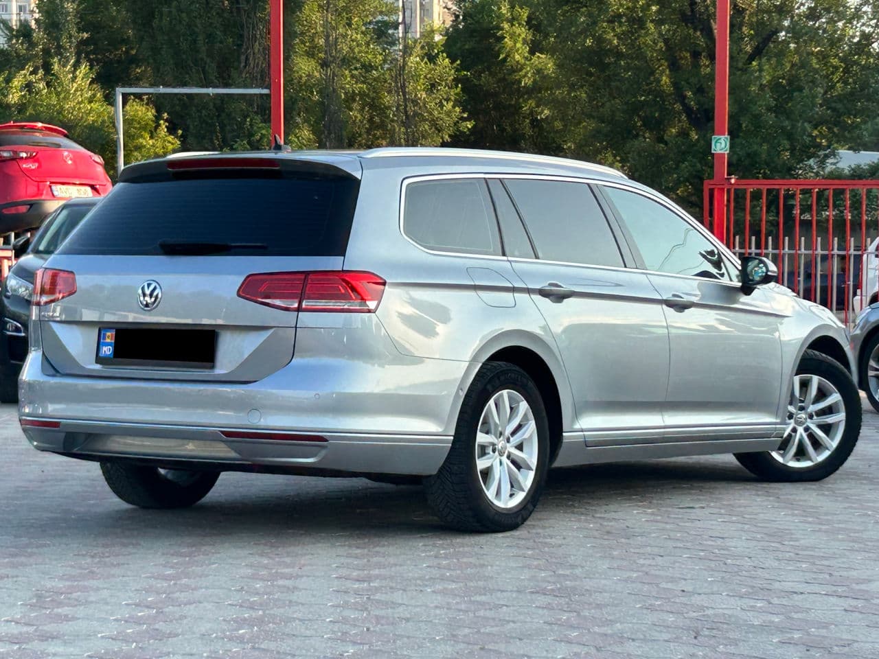 2019 Volkswagen Passat — Miniatură 3