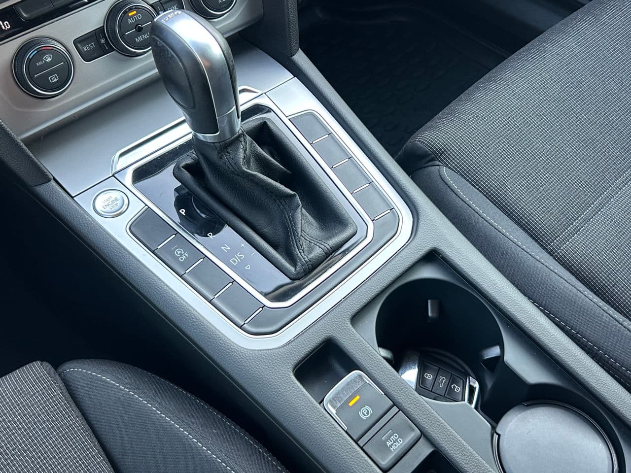2019 Volkswagen Passat — Miniatură 13