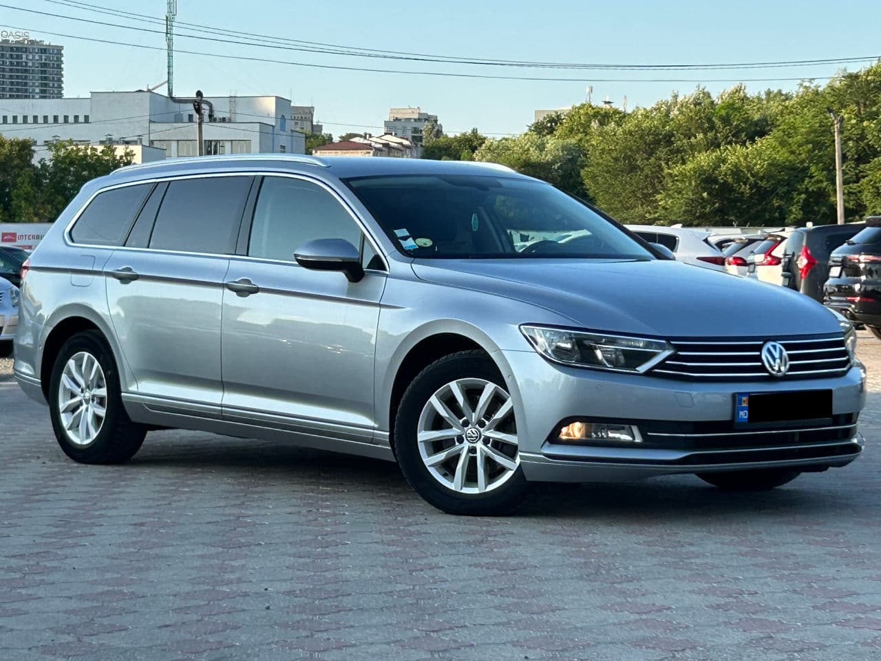2019 Volkswagen Passat — Miniatură 4
