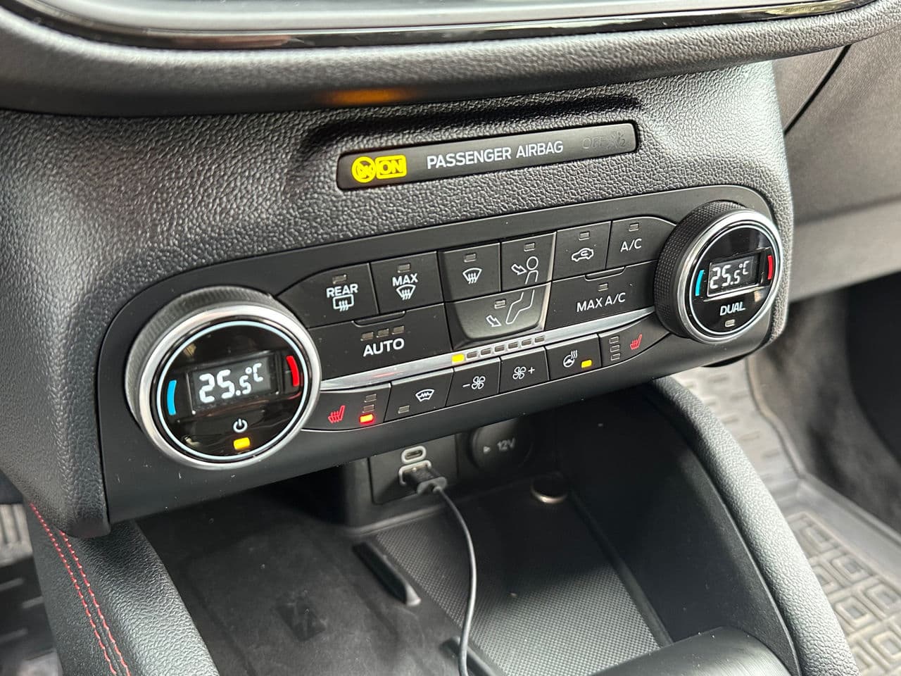 2022 Ford Kuga — Miniatură 15