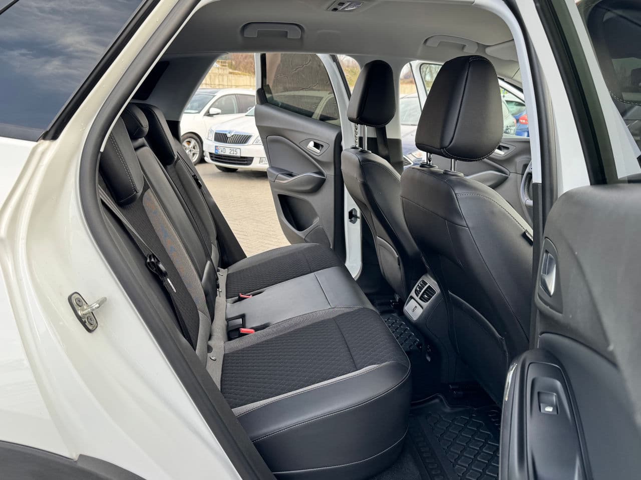 2021 Opel Grandland X — Miniatură 14