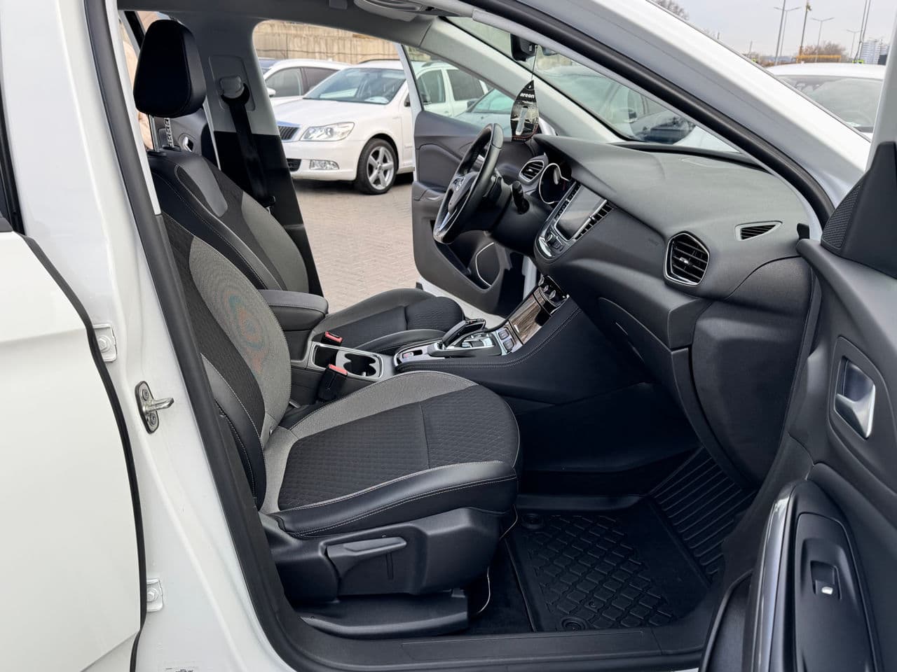 2021 Opel Grandland X — Miniatură 15