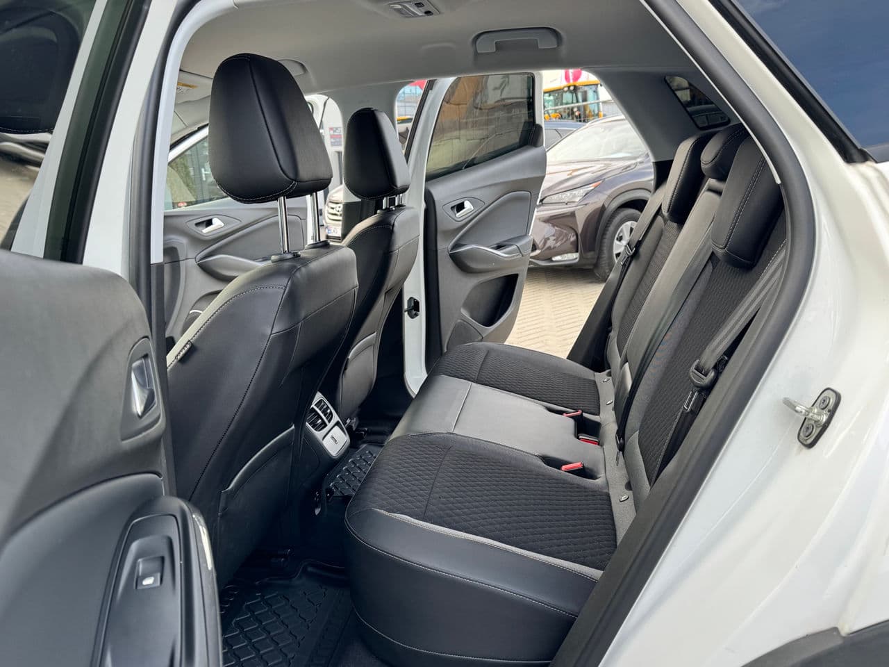 2021 Opel Grandland X — Miniatură 13