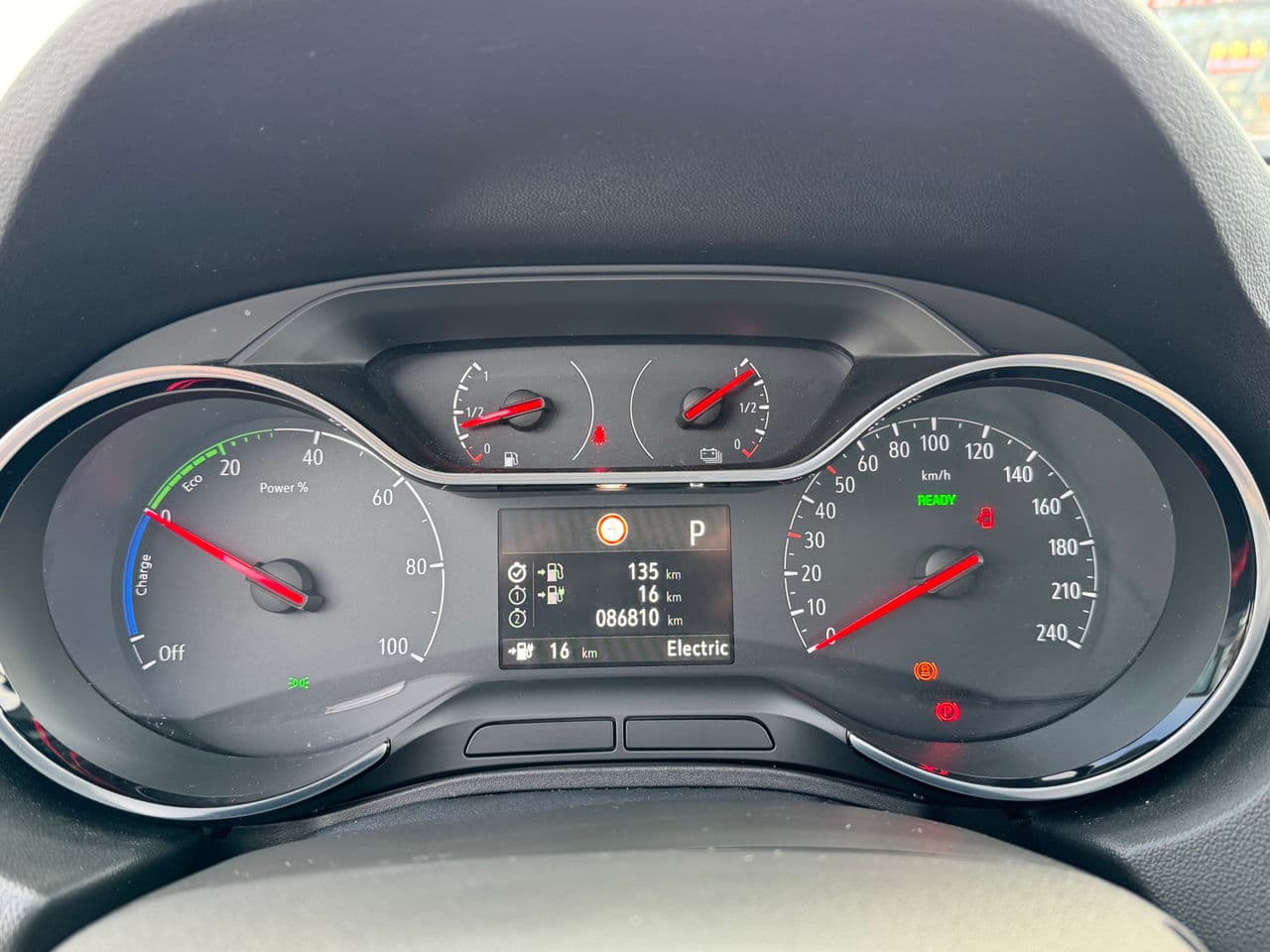 2021 Opel Grandland X — Miniatură 8