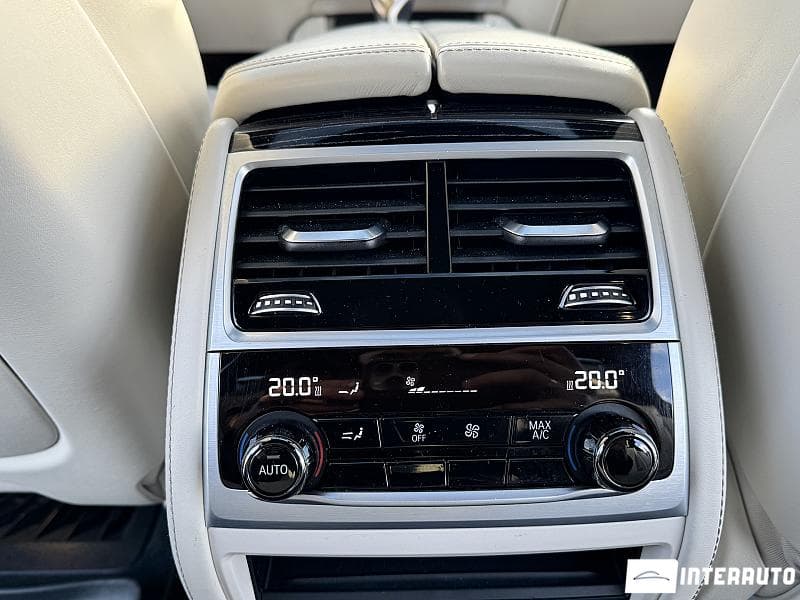 2017 BMW 740e — Miniatură 27