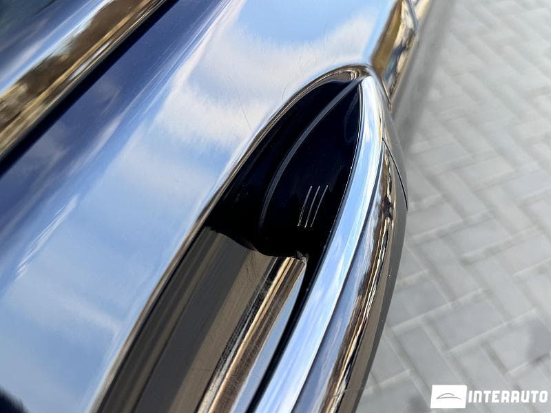 2017 BMW 740e — Miniatură 21