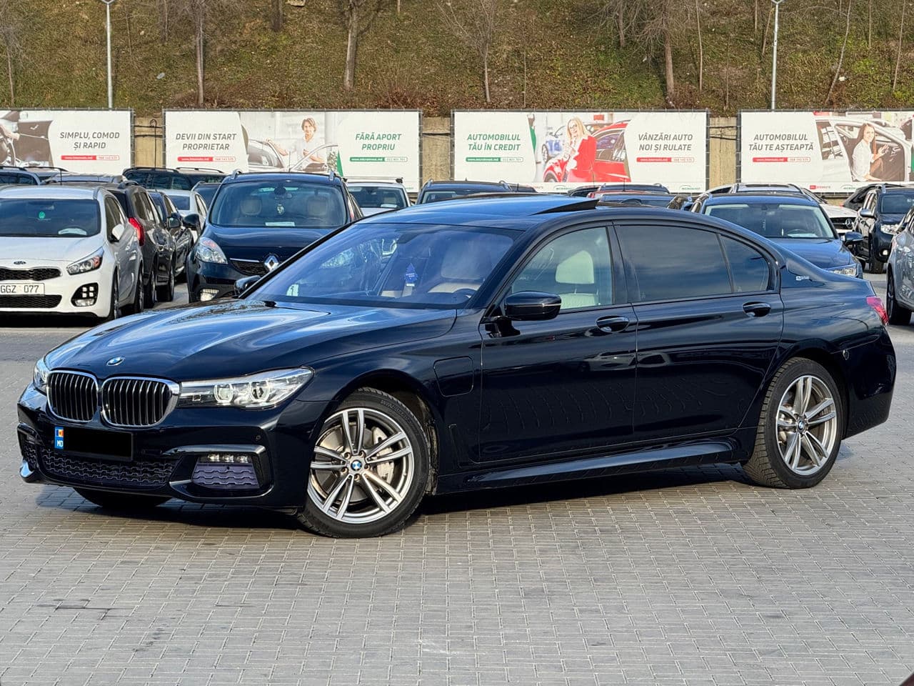 2017 BMW 740e — Miniatură 2