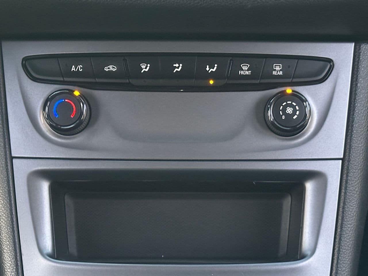 Opel Astra 2019 — Миниатюра 11