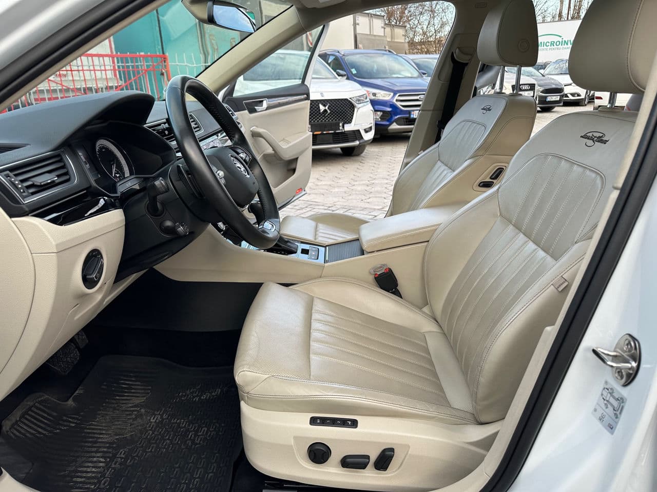 2020 Skoda Superb — Miniatură 5