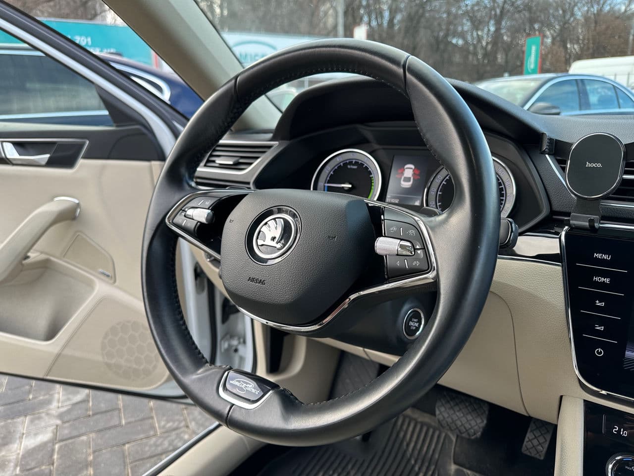 2020 Skoda Superb — Miniatură 8