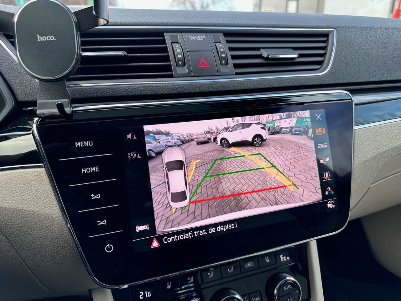 2020 Skoda Superb — Miniatură 11