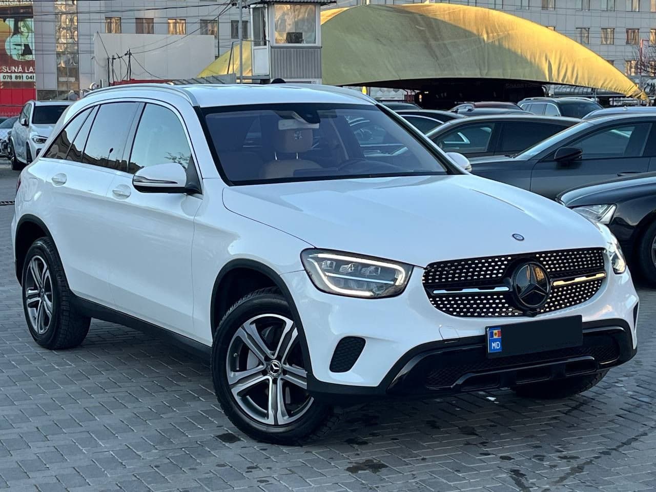 2019 Mercedes GLC 300 — Miniatură 3