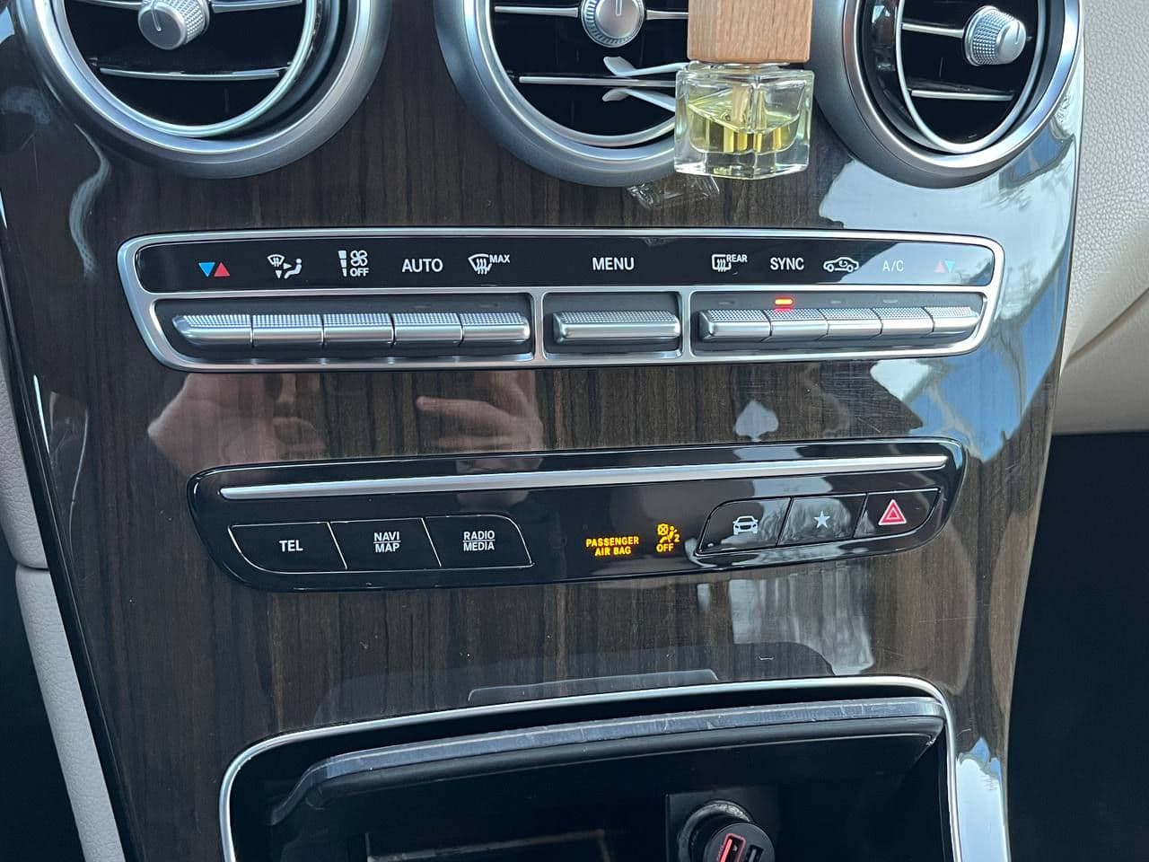 2019 Mercedes GLC 300 — Miniatură 14