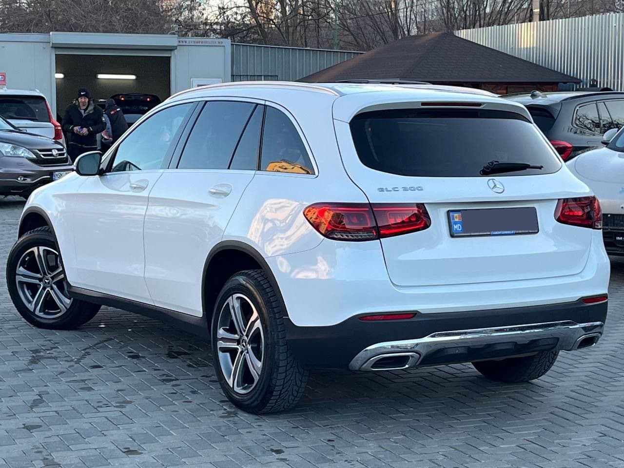 2019 Mercedes GLC 300 — Miniatură 2
