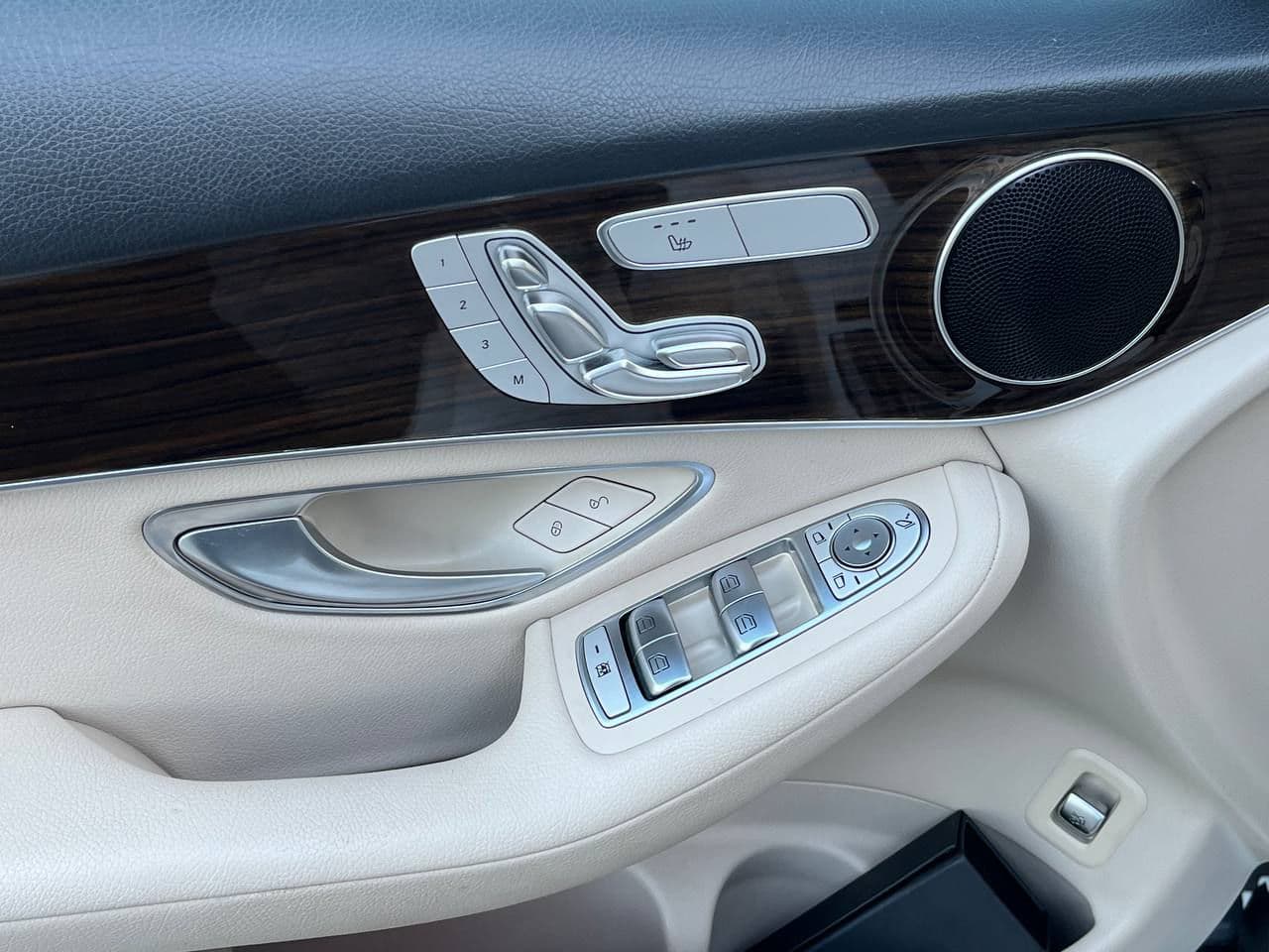 2019 Mercedes GLC 300 — Miniatură 5