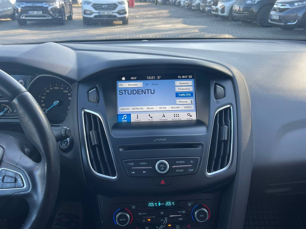 2017 Ford Focus — Miniatură 9