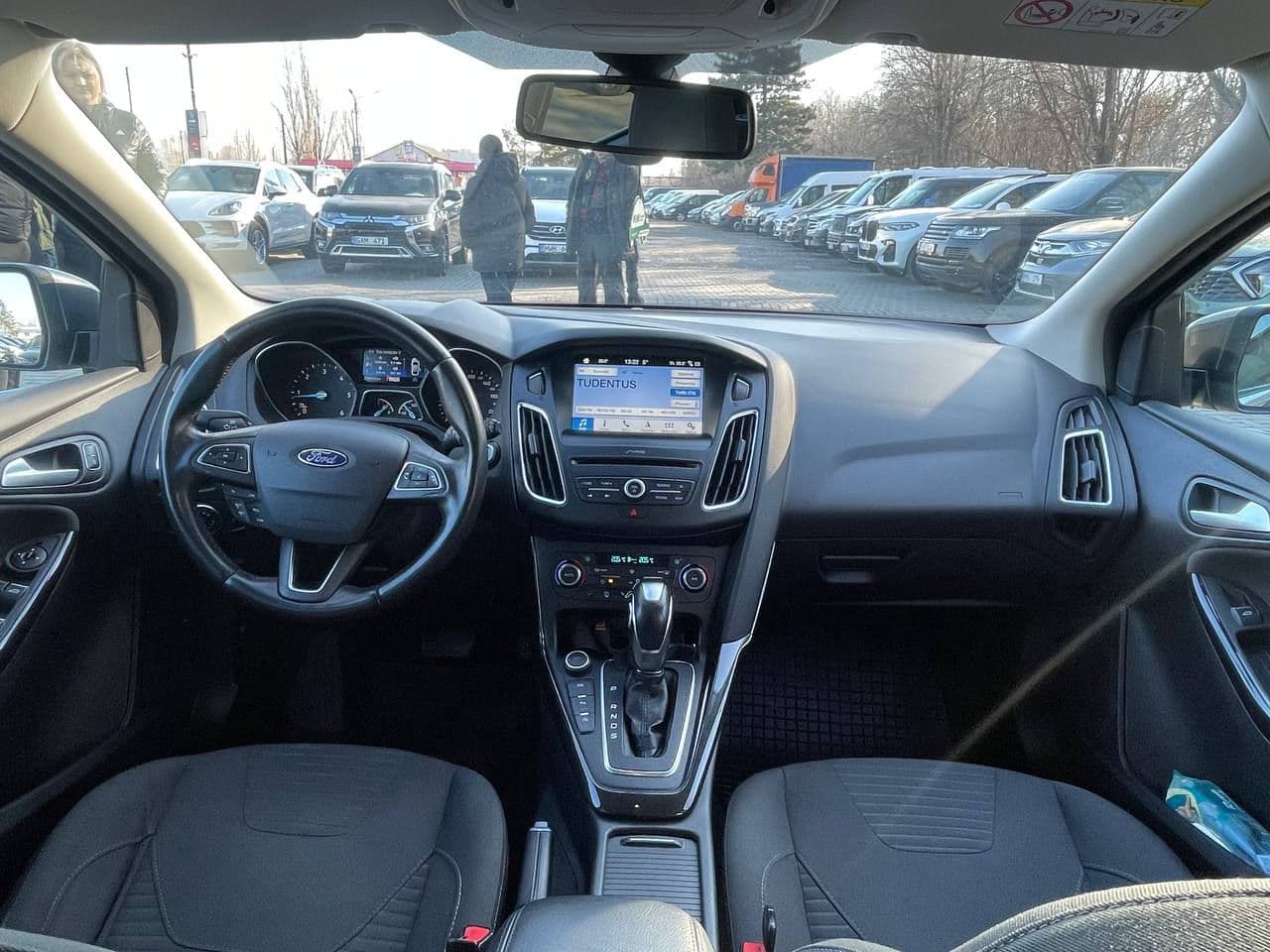 2017 Ford Focus — Miniatură 7