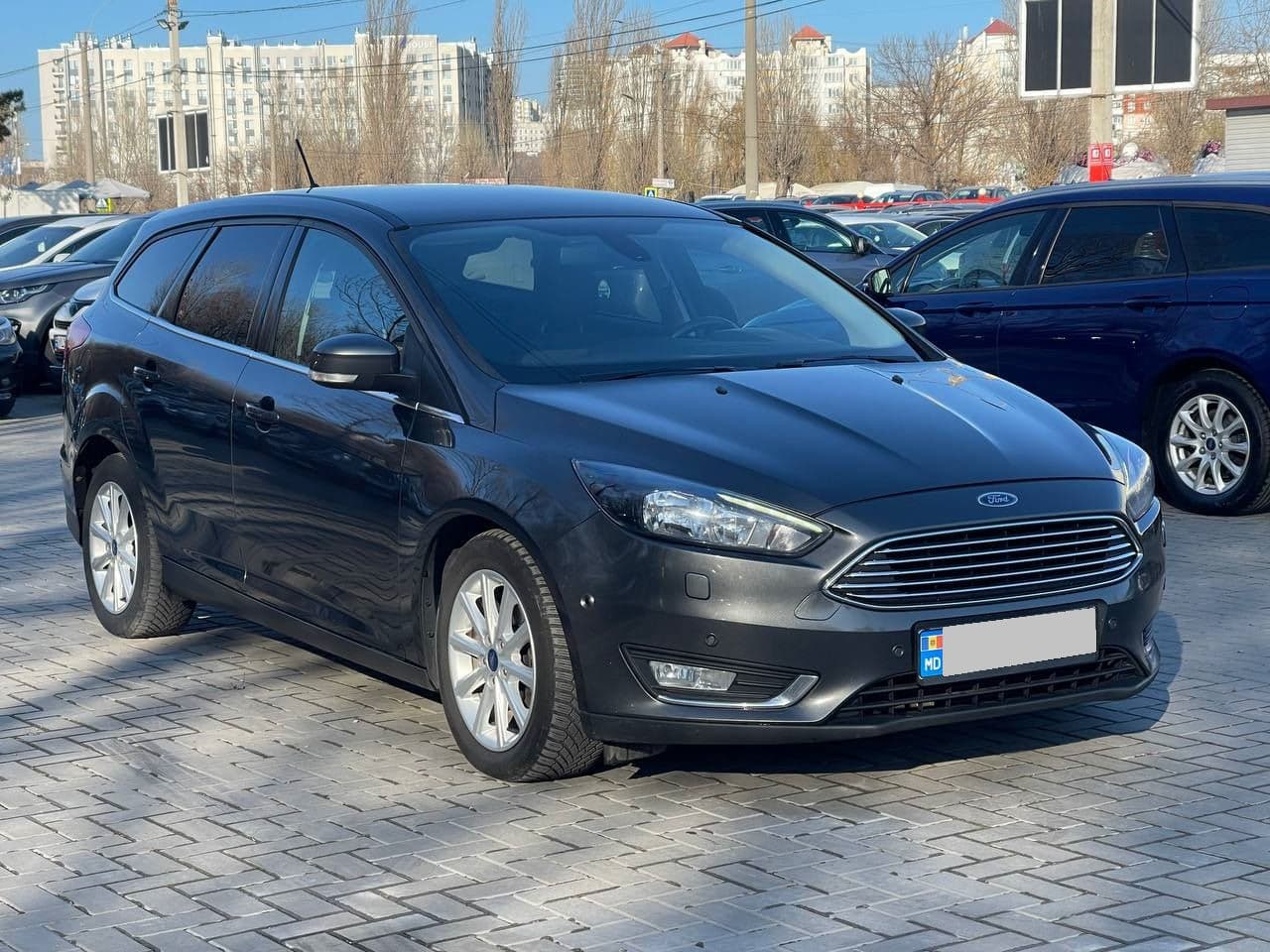 2017 Ford Focus — Miniatură 3