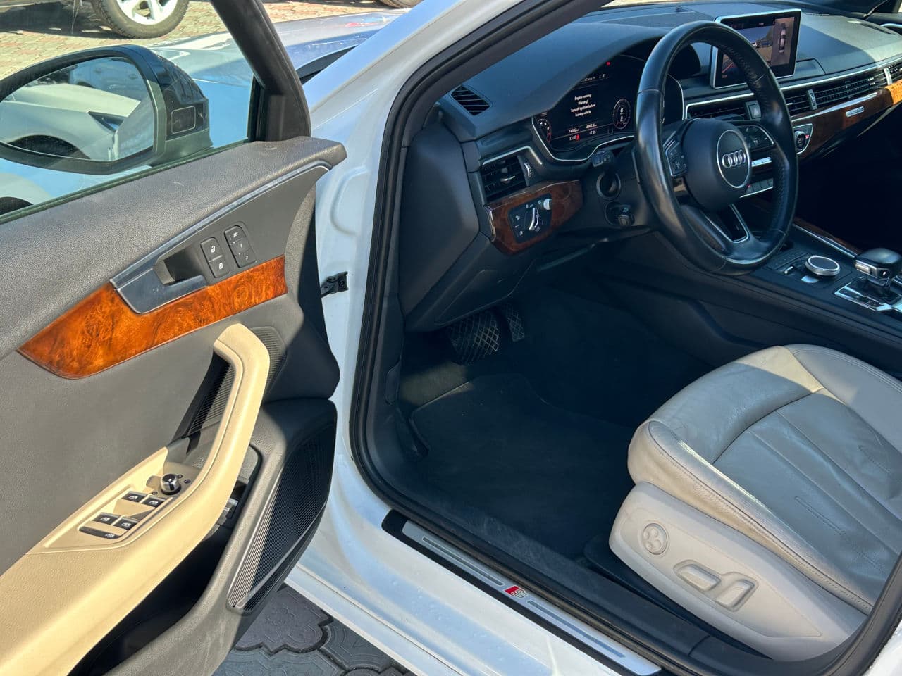 2016 Audi A4 — Miniatură 7