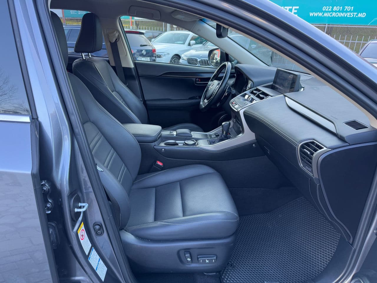 Lexus NX 300H 2018 — Миниатюра 5