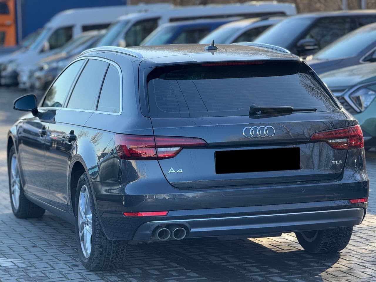 2018 Audi A4 — Miniatură 4