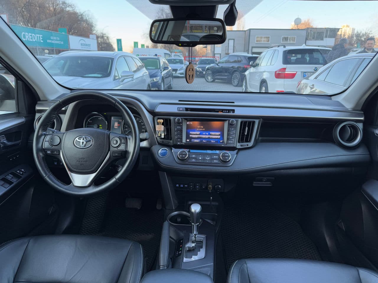 2018 Toyota Rav-4 — Miniatură 9