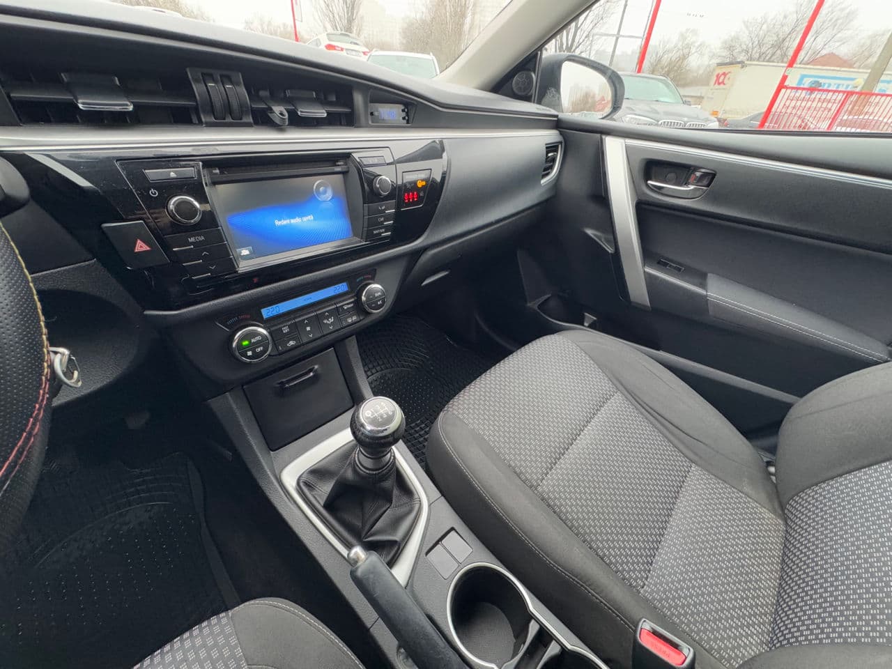 Toyota Corolla 2015 — Миниатюра 15