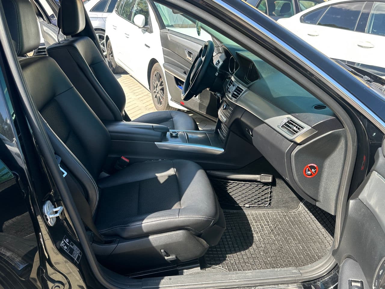 2015 Mercedes E 300h — Miniatură 16
