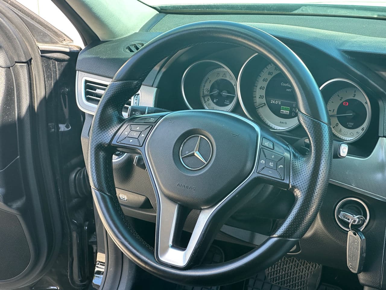 2015 Mercedes E 300h — Miniatură 7