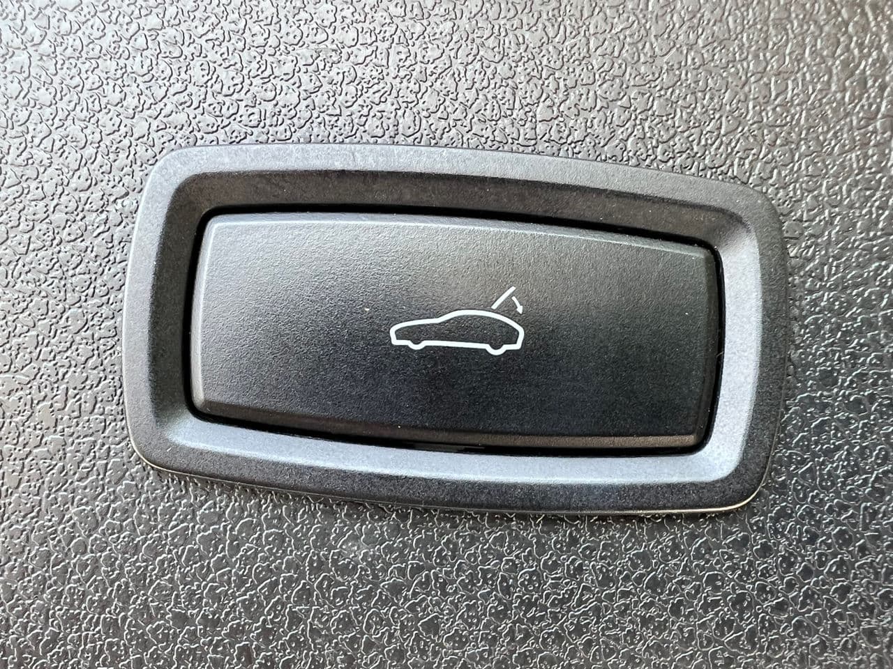 2016 Porsche Macan — Miniatură 18