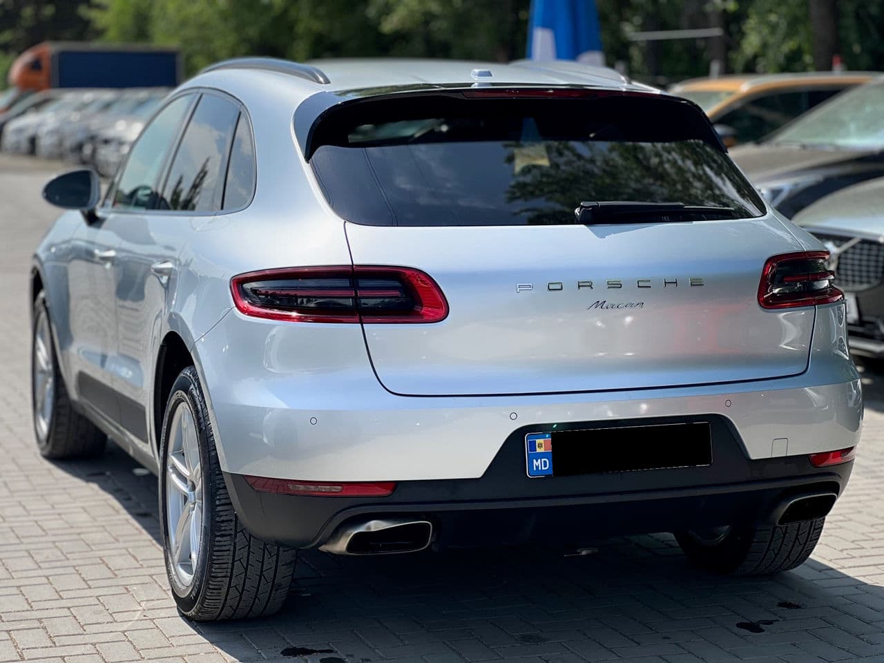 2016 Porsche Macan — Miniatură 4