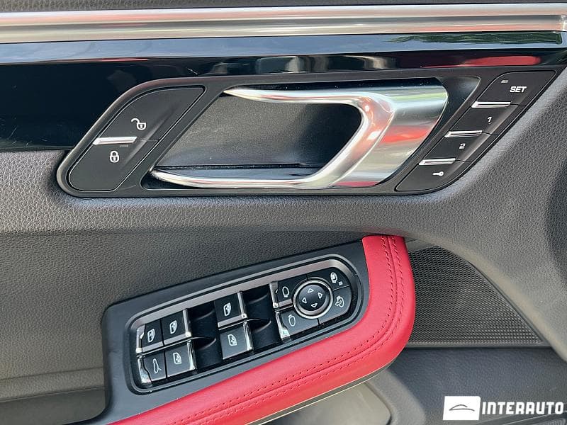 2016 Porsche Macan — Miniatură 5