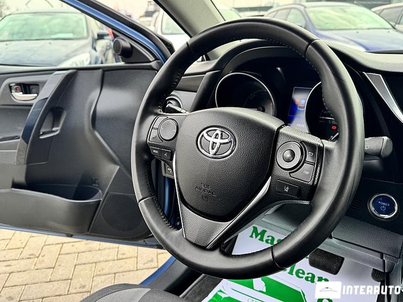 Toyota Auris 2015 — Миниатюра 9