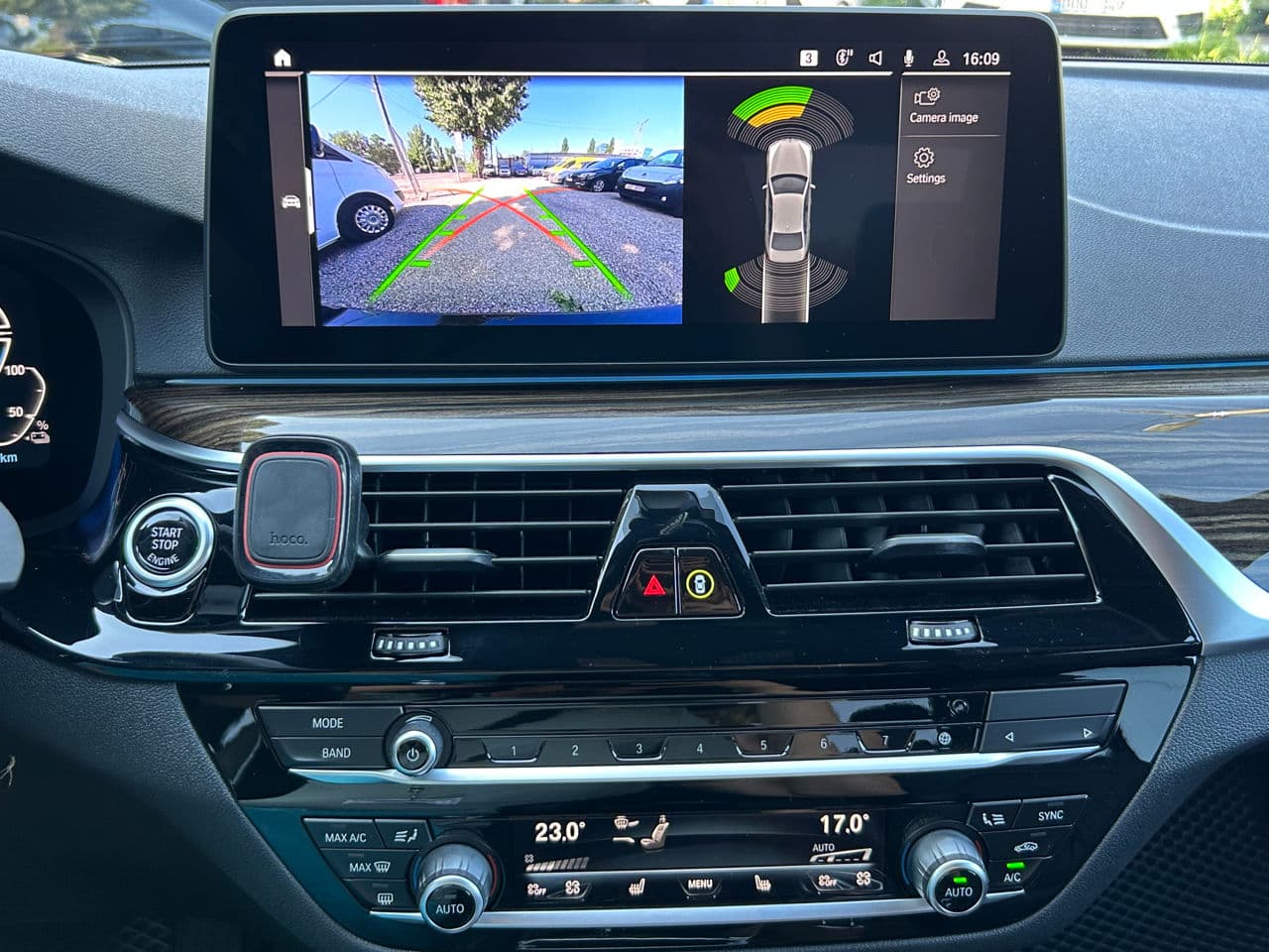 BMW 530e 2023 — Миниатюра 15