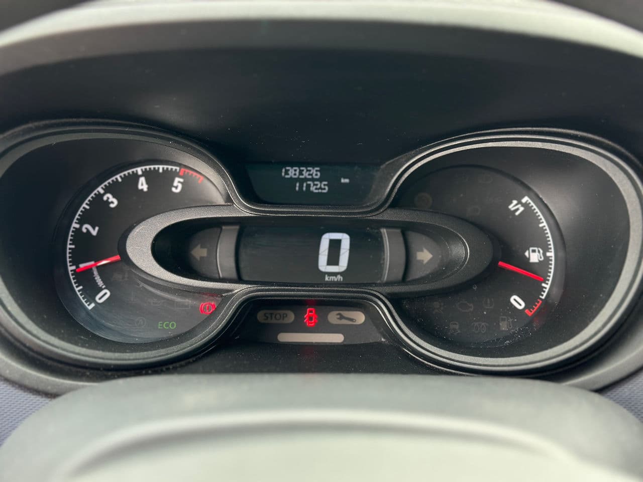 Opel Vivaro 2018 — Миниатюра 10