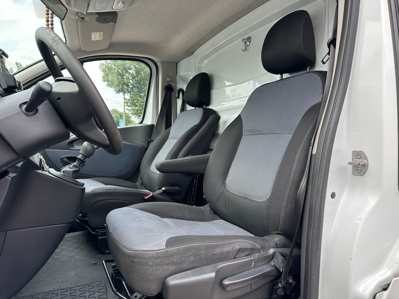 Opel Vivaro 2018 — Миниатюра 5