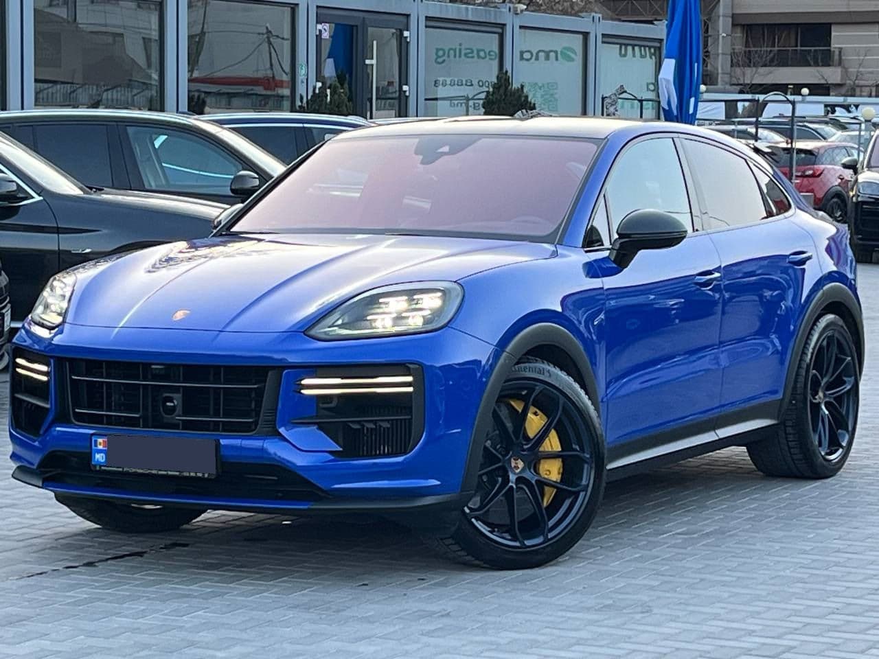 2025 Porsche Cayenne Turbo GT Coupe — Miniatură 3