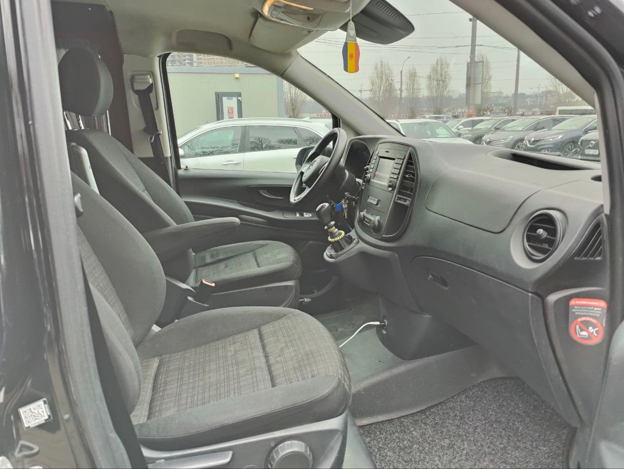 2017 Mercedes Vito — Miniatură 6