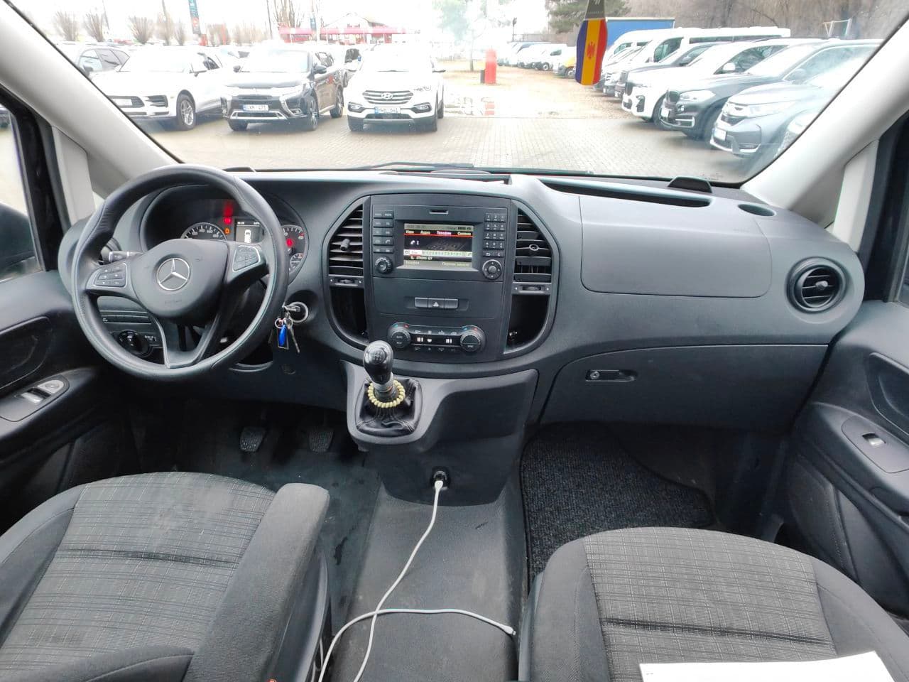 2017 Mercedes Vito — Miniatură 8