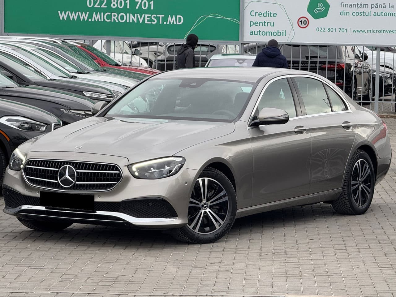 2023 Mercedes E 200 — Miniatură 3