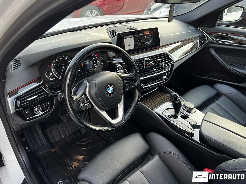 2018 BMW 530e — Miniatură 8