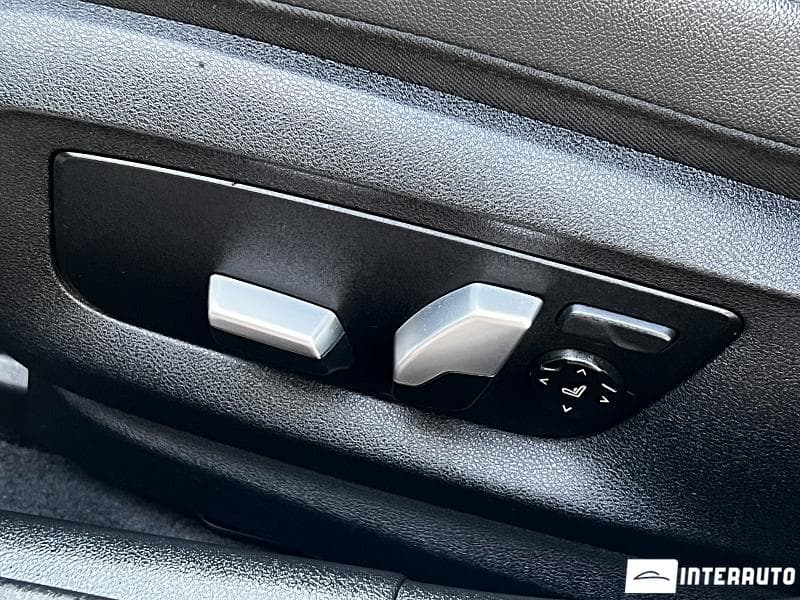 2018 BMW 530e — Miniatură 16