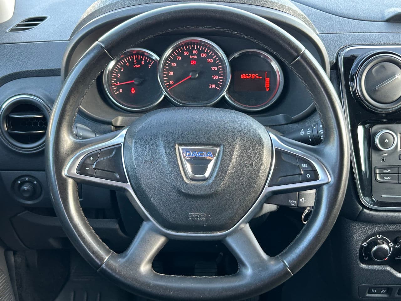 2020 Dacia Lodgy — Miniatură 10