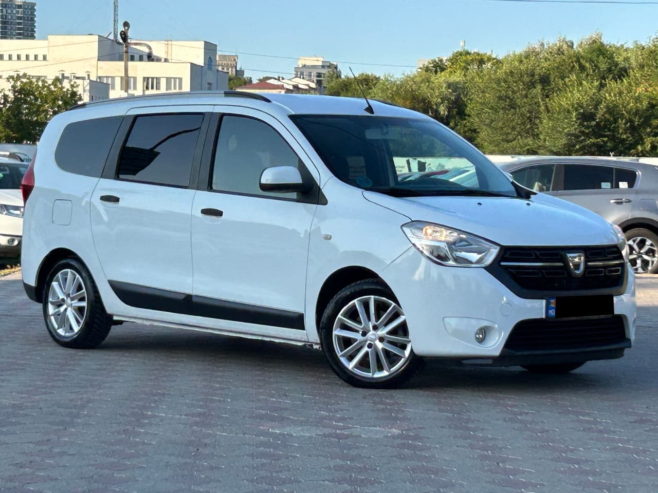 2020 Dacia Lodgy — Miniatură 4