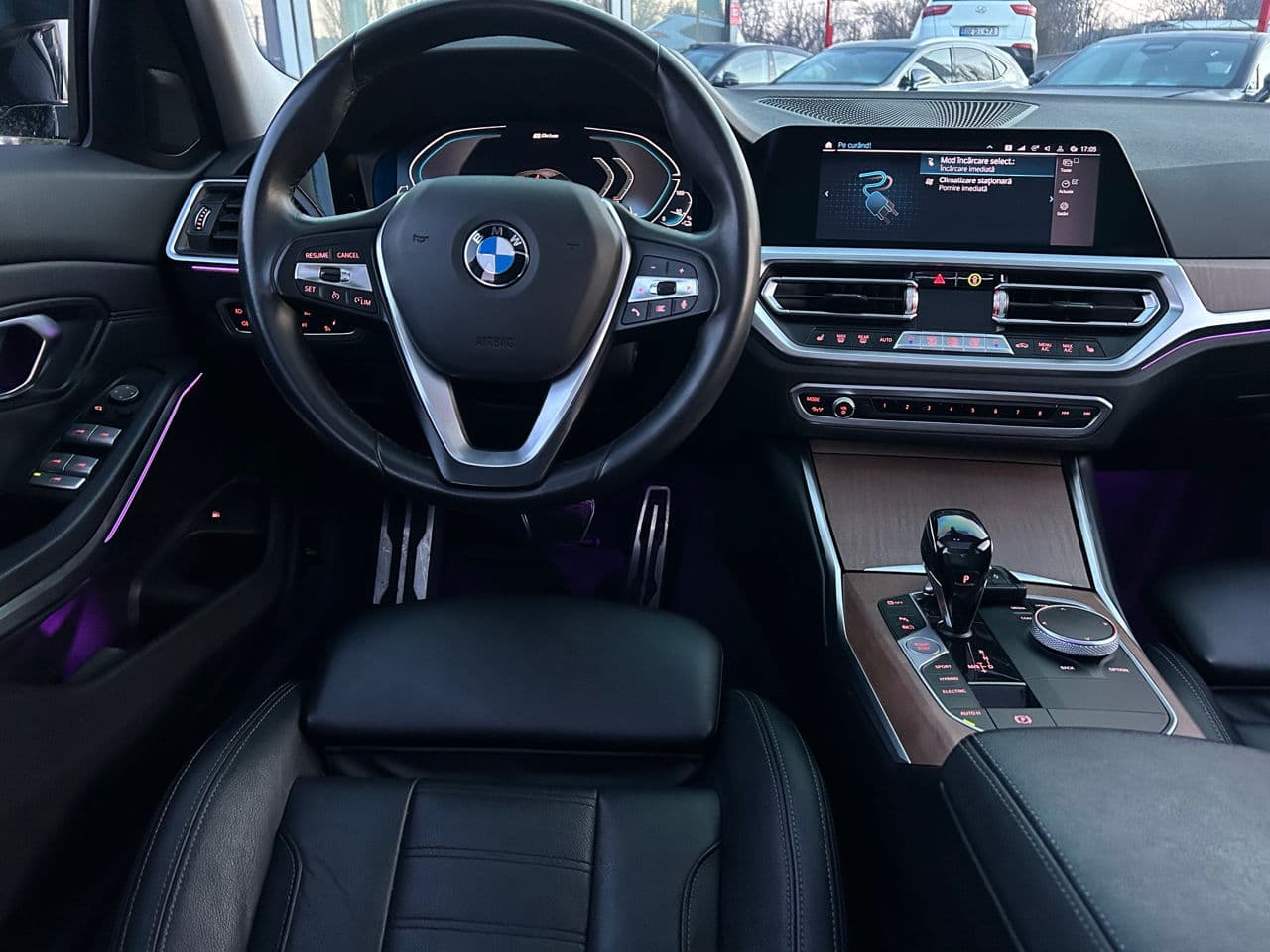 2020 BMW 330E — Miniatură 8