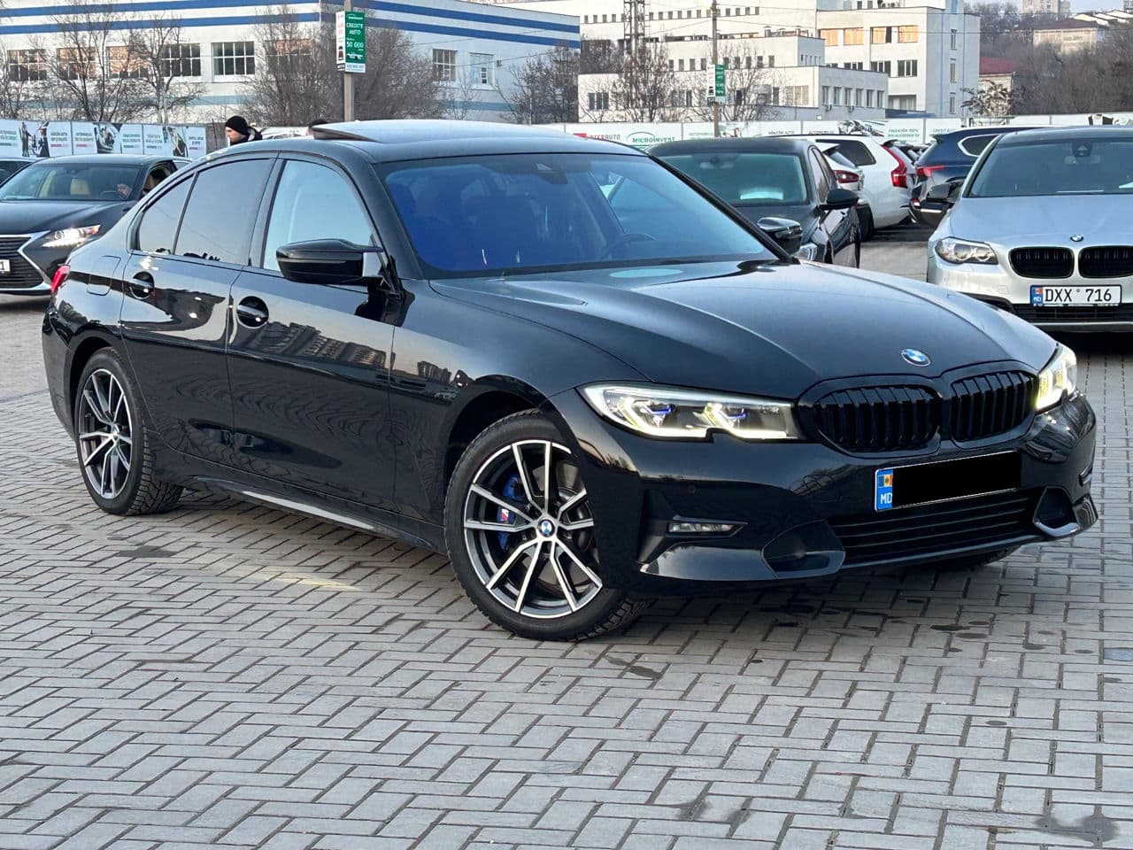 2020 BMW 330E — Miniatură 4
