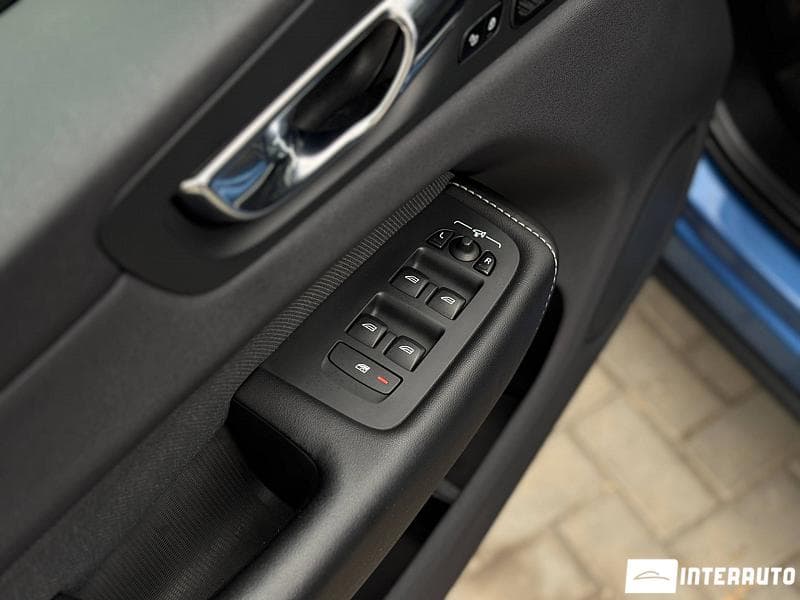 Volvo XC 60 2019 — Миниатюра 17
