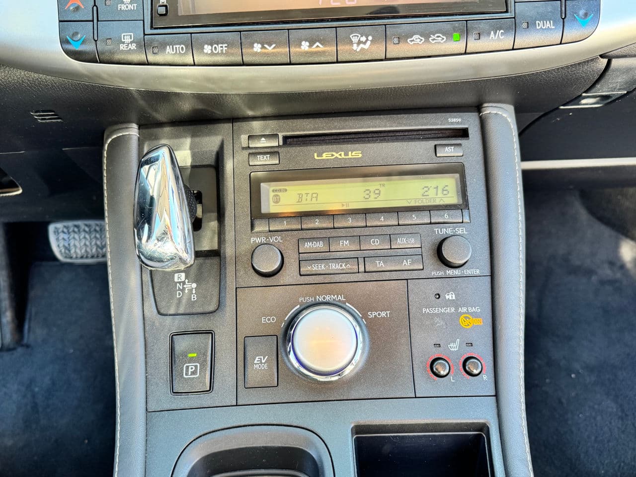 2012 Lexus CT 200h — Miniatură 10